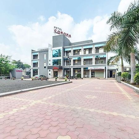 Hotel Corona Bharuch Esterno foto